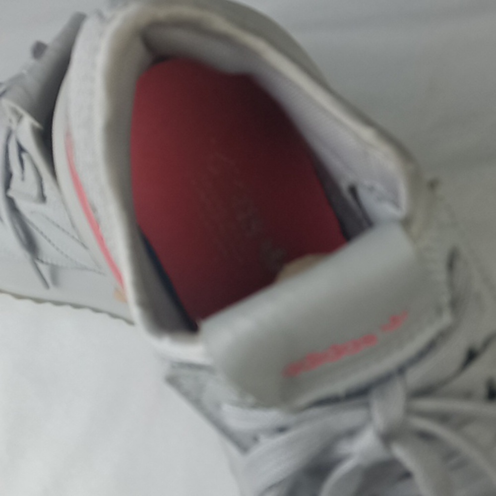 Adidas Womens Shoes. - Picture 10 of 11